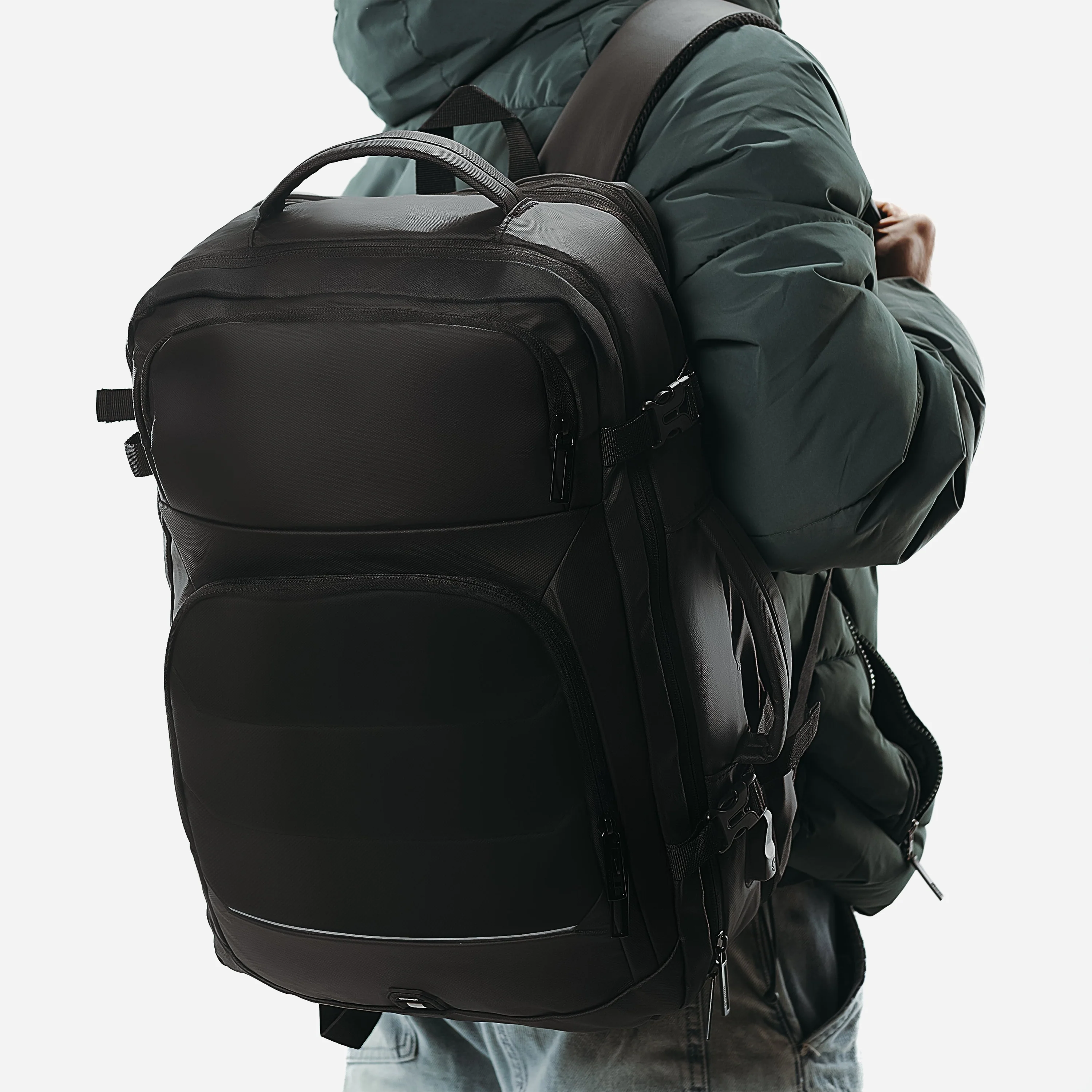 صندوق أدوات المسافر